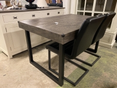 Matbord + iläggsskiva